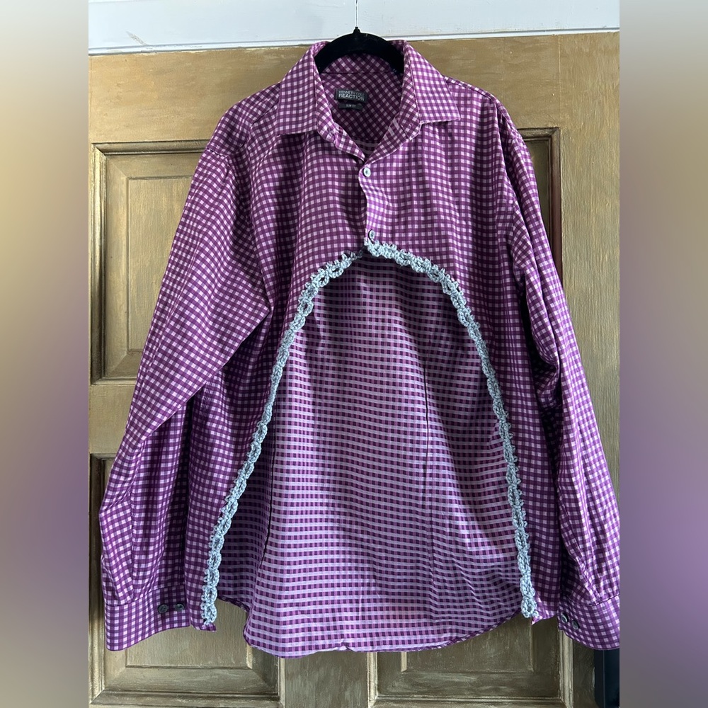 Purple cut out shirt‎
